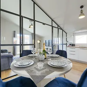 exclusive-apartments-withlove-zadar.hotelinzadar.com/